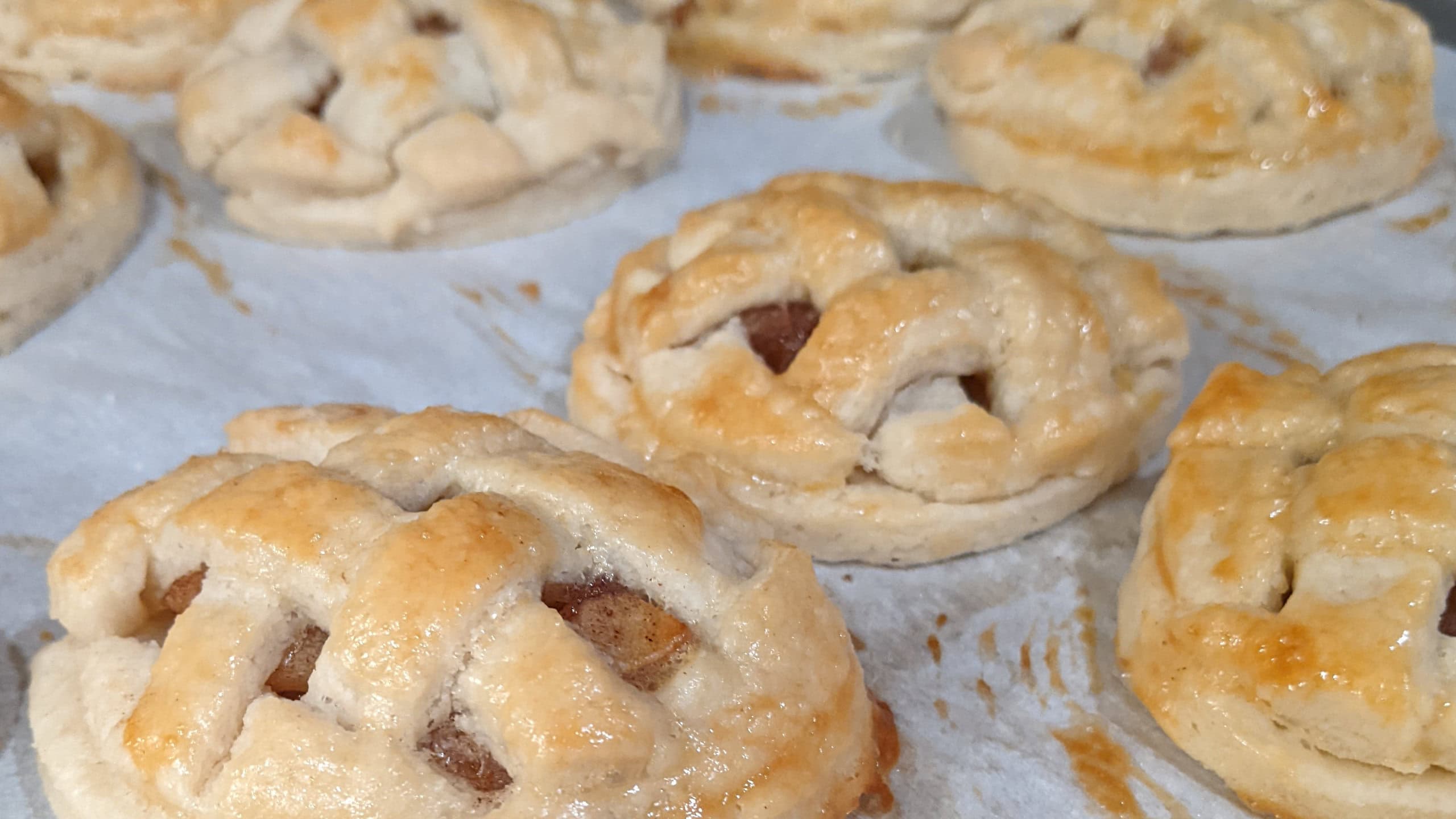 Mini Apple Pies